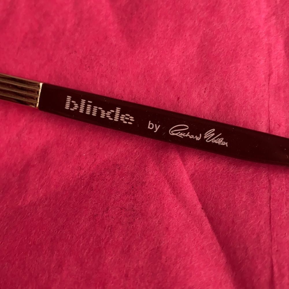 Blinde sunglasses. Large frames. Maroon and gold. - Picture 4 of 6
